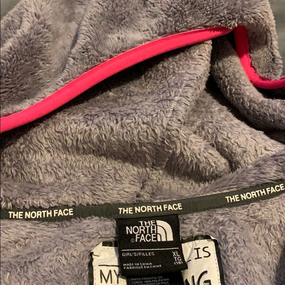 Grey/pink north face.youth XL fits like a adult xs - Picture 3 of 3